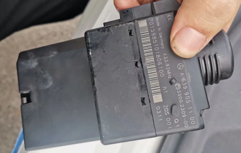 濟(jì)南市萊蕪鋼城配奔馳汽車(chē)鑰匙 濟(jì)南市萊蕪鋼城配奔馳汽車(chē)鑰匙