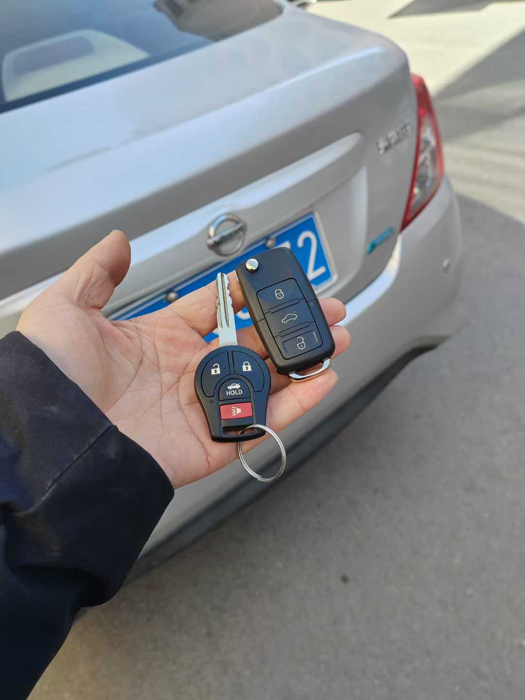 濟(jì)南萊蕪尼桑日產(chǎn)陽(yáng)光配汽車(chē)鑰匙，汽車(chē)鑰匙都丟了怎么辦？

