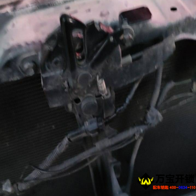 豐田老款漢蘭達(dá)鎖車后，定不定時(shí)報(bào)警