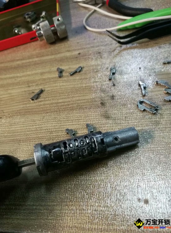 萊蕪本田奧德賽點(diǎn)火發(fā)卡修復(fù) 萊蕪本田點(diǎn)火鎖發(fā)卡 萊蕪修復(fù)汽車點(diǎn)火鎖